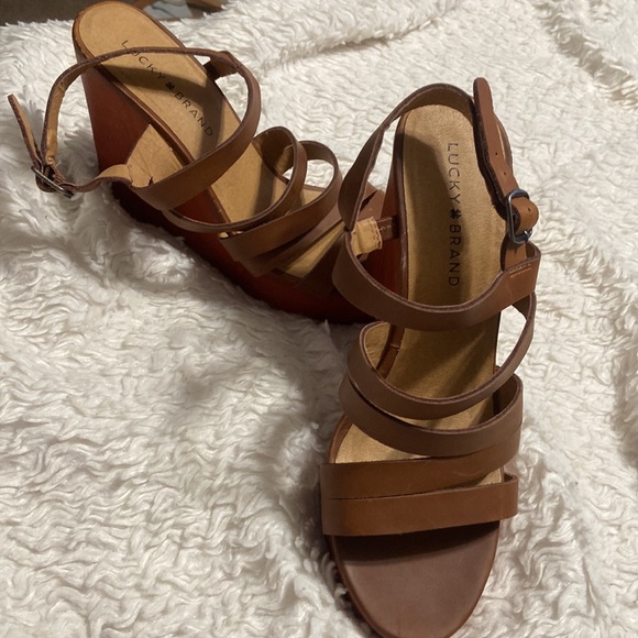 Lucky Brand brown wedge, sandals, genuine, leather platform, polished casual 8.5 - Picture 2 of 7
